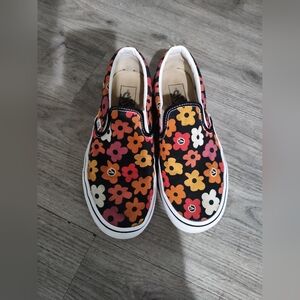 Vans slip on 8